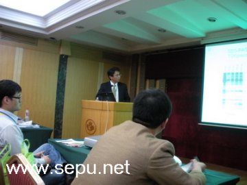 东曹达公司在第十七届全国色谱学术报告会上发表演讲
