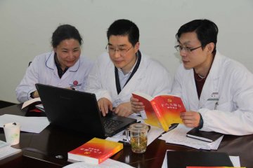 邳州卫生：中铁二局二处医院积极参加“十八大”知识竞赛