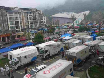 我市“移动急救医院”抗震救灾发挥显著作用