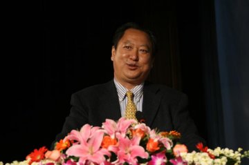 “名人名师名家进校园”第十二讲孙耀志董事长“传承中华医药时代责任与历史使命”报告会