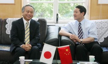 日本帝京大学矢野榮二教授一行访问我校