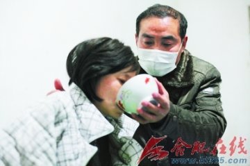 割肾救夫女子不幸患胃癌 丈夫欲切胃救爱妻