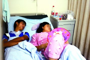 外婆拿不出20万抢救费亲手遗弃双胞胎