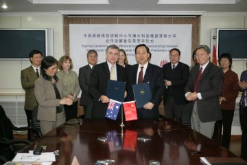 中国疾控中心与澳大利亚格里菲斯大学签署新的合作谅解备忘录