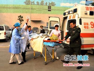 第四军医大学口腔医院抢救西安爆炸案伤者