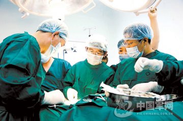 野战救护沙场显威力