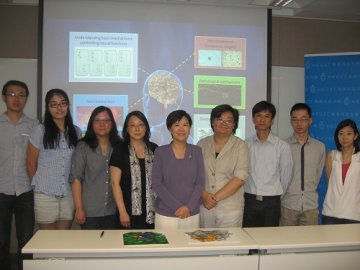 港权威学者：钩藤硷可治早期脑退化
