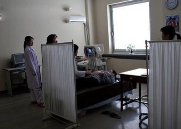 实拍神秘的朝鲜医院 大开眼界