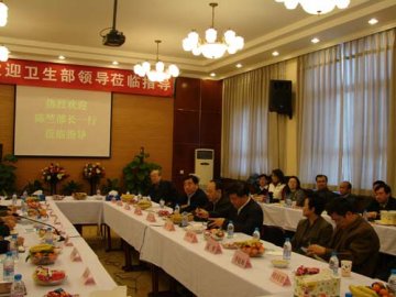 卫生部部长陈竺视察药物研究所与药学人共谋打造药物创制战略新体系