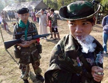 沦为杀人机器和性奴的幼女