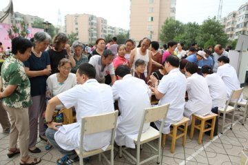 山西省中医院组织开展系列义诊活动