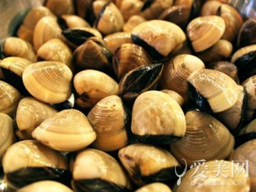 冬季食补：11种食物吃出好发质