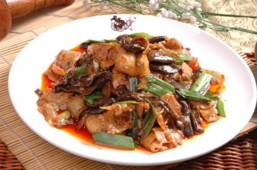 6类食物晚餐不能吃：喝酒影响睡眠