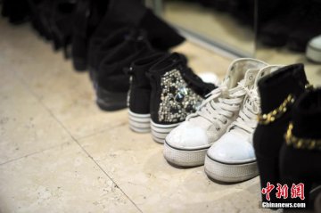 85后性感靓模的“A面B面”