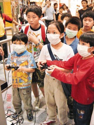 强生香港回收隐形眼镜 专家促其交代详情