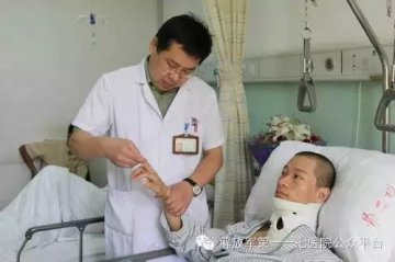 邹庆：在工作岗位上留下厚实的脚印
