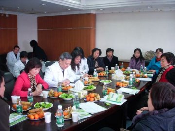 孙逸仙纪念医院召开社会义务监督员迎春座谈会