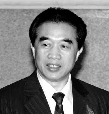 药监副局长出书敛千万受审 曾寻乐“天上人间”
