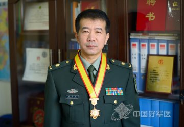 张晓东：身边的雷锋