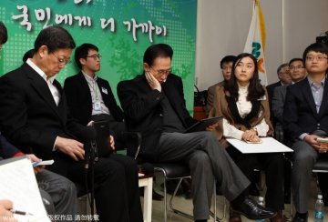 世界睡眠日：盘点各国政要睡姿百态