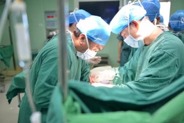 坠楼患者并发栓塞命悬一线 医护连夜奋战妙手回春