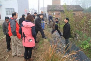 中心领导赴湘鄂两省调研血吸虫病防治工作