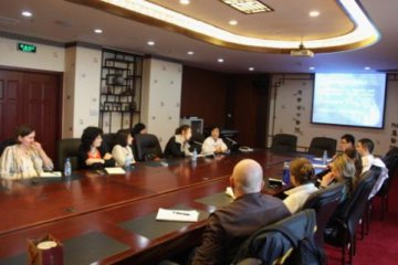美国新英格兰针灸学院来辽宁中医附属医院访问学习