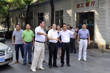 长沙市卫生局局长郭塨调研市一医院建设发展工作