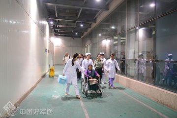 点赞！第307医院成功救治藏族妇女索朗卓玛的故事