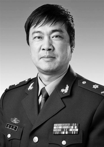 骨科专家潘显明采用减压术使患者巧卸“重负”轻快行