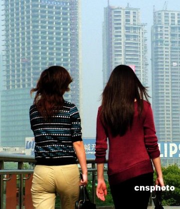 中国渐入老龄化社会 女性更长寿但不如男性健康