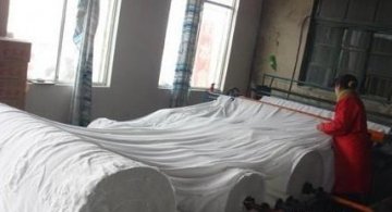 曝光黑心卫生巾制作过程