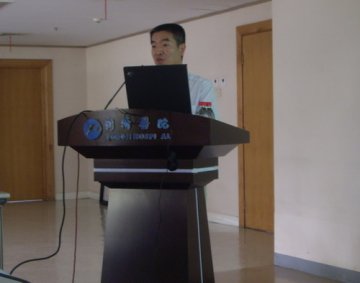 德国汉诺威医科大学容松教授来同济医院举行讲座