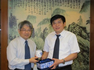 于文明副局长会见澳门卫生局李展润局长