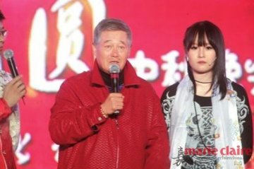 明星奶爸和“前世小情人”私照PK