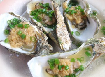 揭秘：常见食物背后的惊人真相