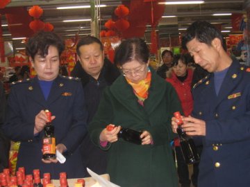武威市政府督查节前食品药品安全工作