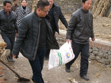 情系百姓、健康为民