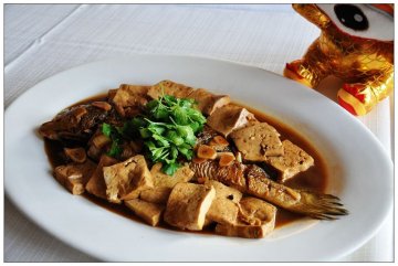 黄鱼烧豆腐