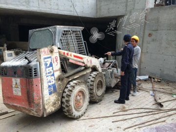 地盘工业事故男伤者送院深切治疗部