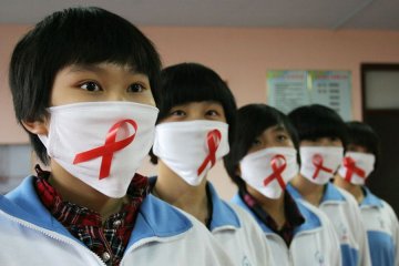 世界艾滋病日 我们拥抱“艾”