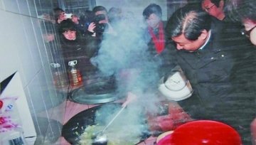 中共领袖们吃过的“工作餐”