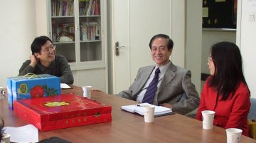 韩启德副委员长到公共教学部视察工作