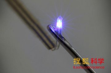 科学家发明注射型微探测器 可实现活体大脑控制