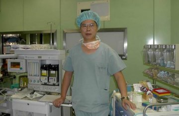 医学麻醉学专家王国年教授