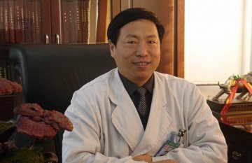 著名眼病专家 中国医师奖获得者刘平教授