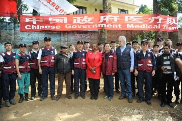 联合国与欧盟人道主义机构代表团考察中国政府医疗队