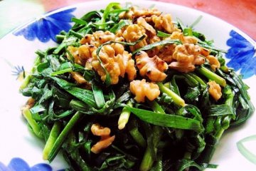 春季食疗：春韭入菜来 祛阴又散寒！