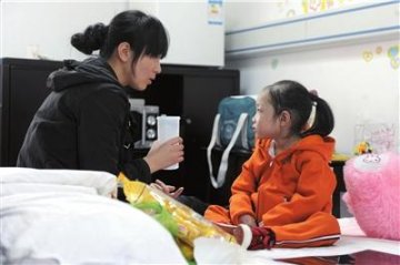 女童肚子大过孕妇赴京治疗续：手术成功昨日出院