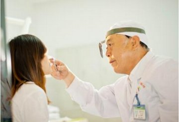 炎夏急性咽炎多发，空调致病因素需警惕